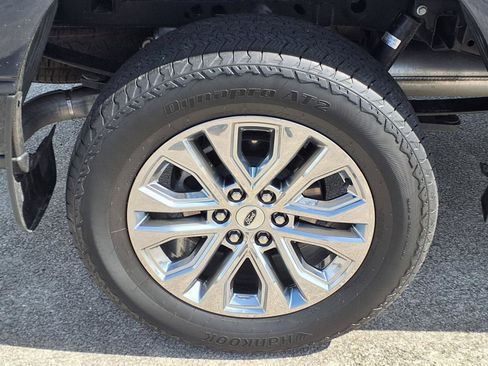 Used 2024 Ford F150 Lariat w/ FX4 Off-Road Package AWD/4WD image 10