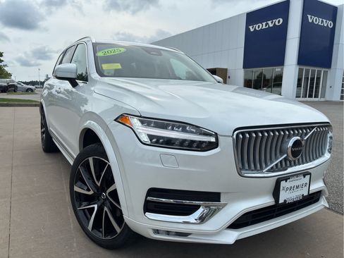 Used 2025 Volvo XC90 B5 Core w/ Protection Package Premier AWD/4WD image 3