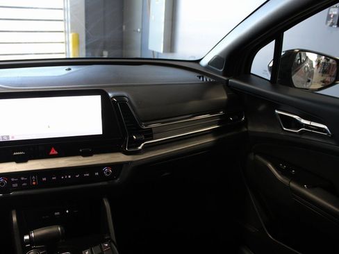 Used 2023 Kia Sportage X-Line image 25