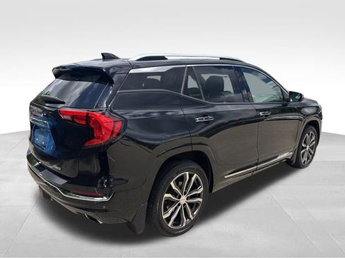 Used 2020 GMC Terrain Denali w/ Denali Premium Package AWD/4WD image 7