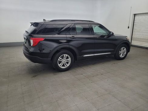 Used 2022 Ford Explorer XLT w/ Equipment Group 202A AWD/4WD image 10