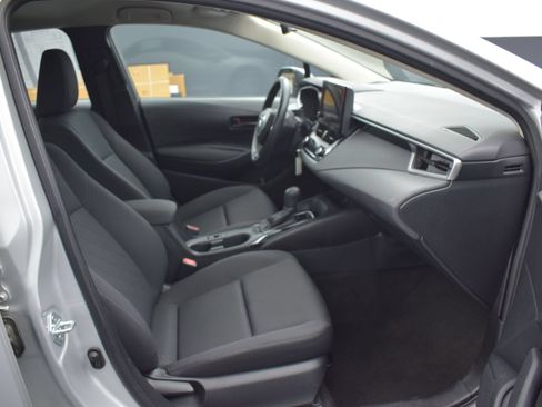 Used 2024 Toyota Corolla LE FWD image 10
