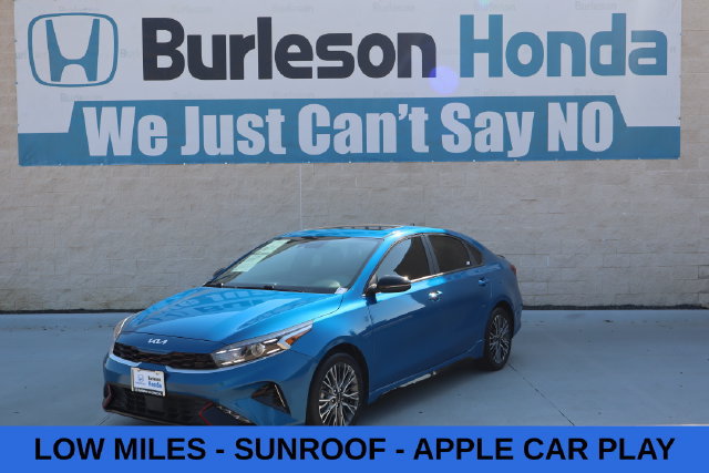 Used 2024 Kia Forte GT-Line w/ GT-Line Premium Package FWD image 1