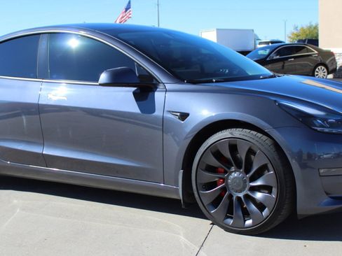 Used 2021 Tesla Model 3 Performance image 20