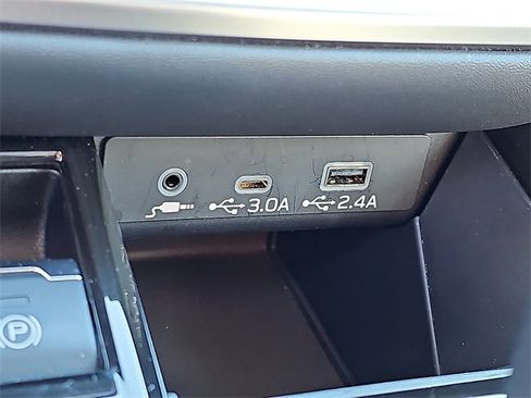 Used 2023 Subaru Legacy Limited image 25