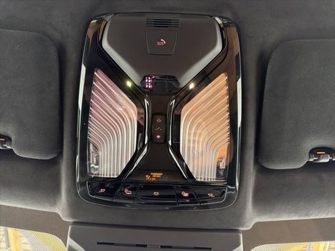 Certified 2024 BMW X7 xDrive40i image 32