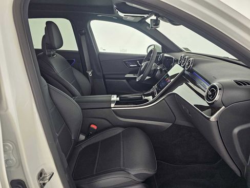 Used 2026 Mercedes-Benz GLC 300 image 10