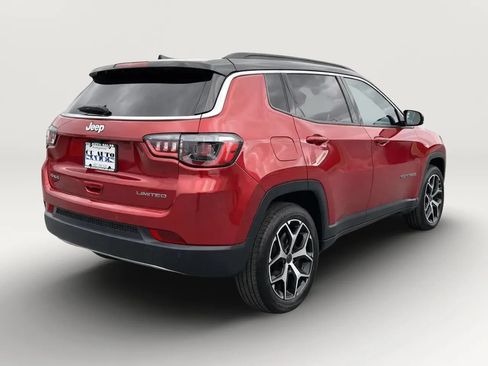 Used 2025 Jeep Compass Limited AWD/4WD image 7