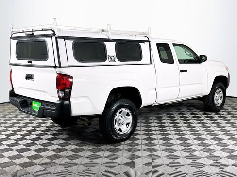 Used 2022 Toyota Tacoma SR image 10