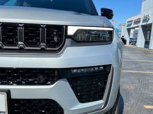 New 2026 Jeep Grand Cherokee L Summit image 3