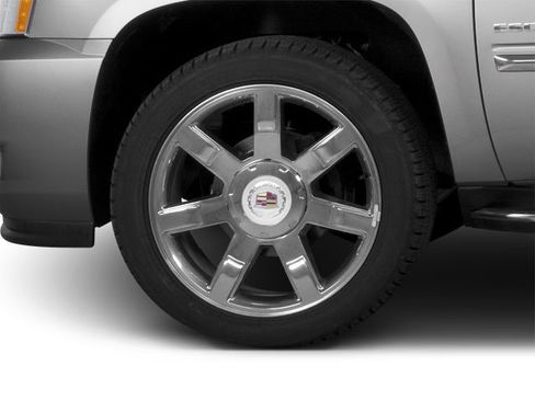 Used 2013 Cadillac Escalade 2WD image 15