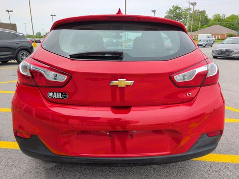 Used 2017 Chevrolet Cruze LT w/ Convenience Package FWD image 6