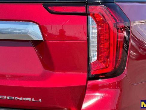 Certified 2022 GMC Yukon Denali image 33