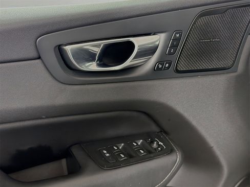 Used 2021 Volvo XC60 T5 Inscription w/ Protection Package Premier image 20