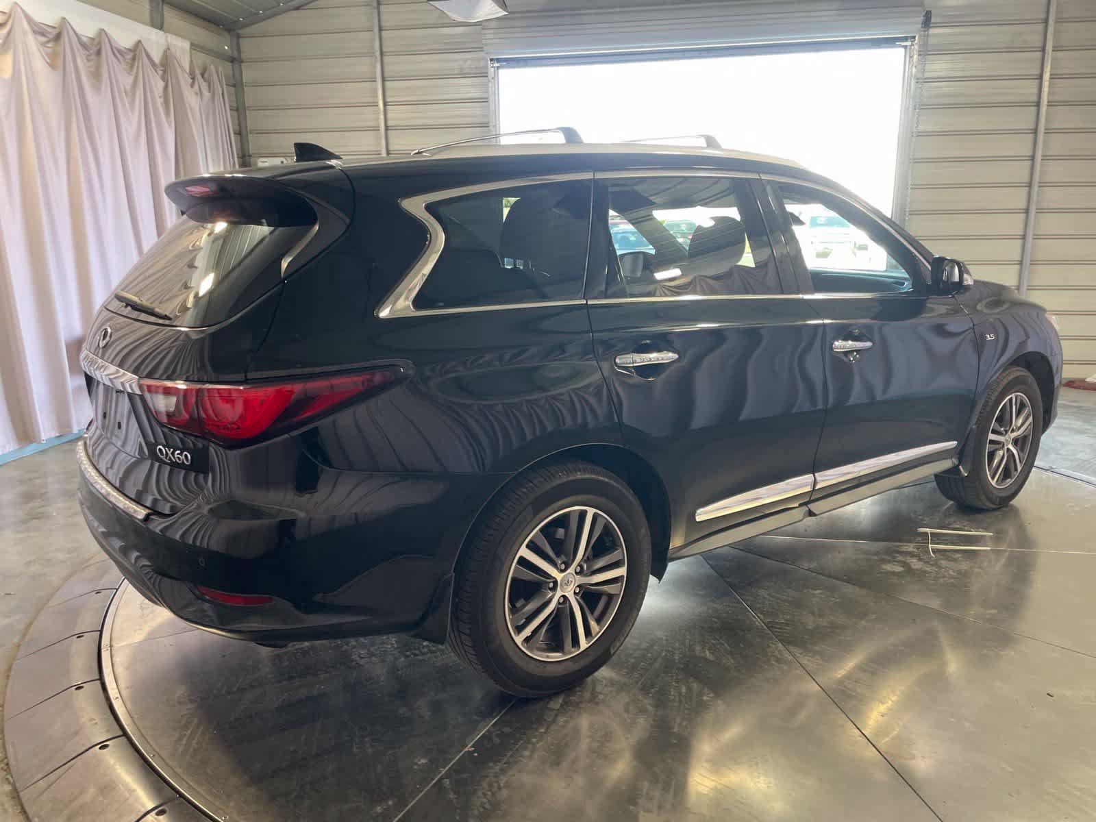 Used 2019 INFINITI QX60 Luxe w/ Essential Package FWD image 5
