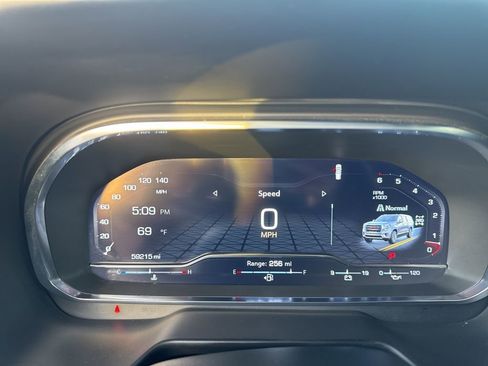 Used 2024 GMC Yukon XL SLT image 14