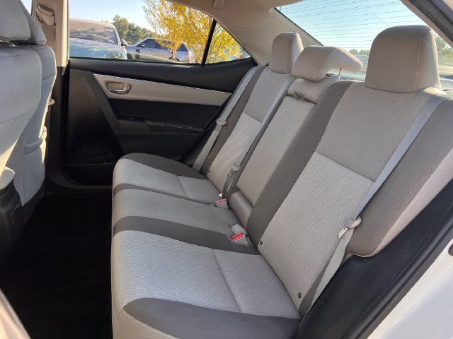 Used 2017 Toyota Corolla LE w/ Carpet Mat Package (TMS) FWD image 16