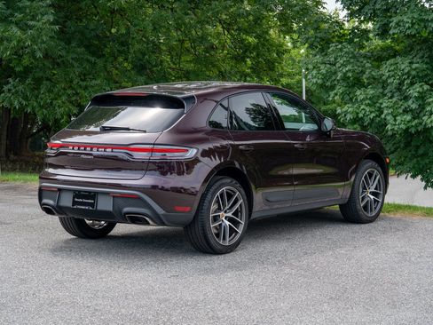 Certified 2026 Porsche Macan AWD/4WD image 7