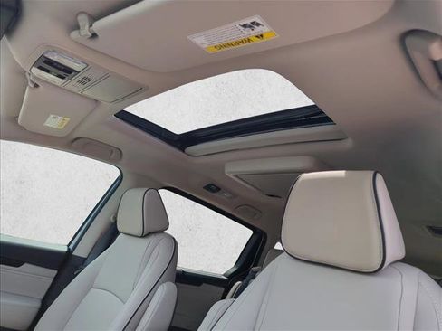 New 2026 Honda Odyssey Touring image 19