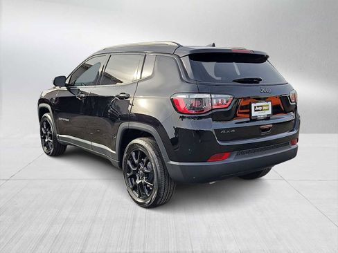 New 2026 Jeep Compass Latitude image 6