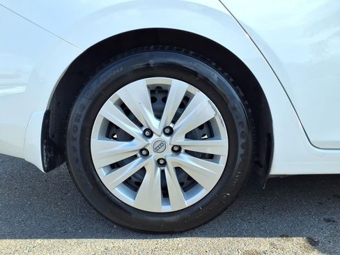 Used 2024 Nissan Sentra S image 19