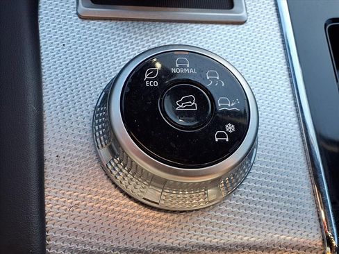 Used 2022 Mitsubishi Outlander SEL image 7