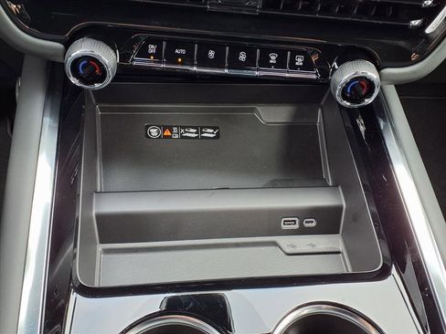 New 2026 Chevrolet Tahoe Premier image 19