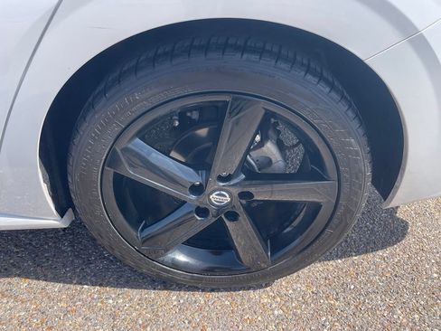 Certified 2023 Nissan Sentra SR w/ Electronics Package FWD image 17