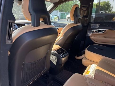 Used 2022 Volvo XC90 T6 Inscription AWD/4WD image 11