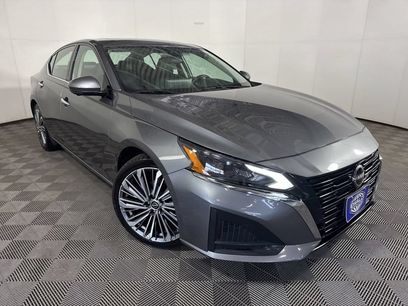 Used 2023 Nissan Altima 2.5 SL
