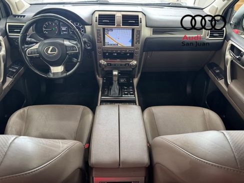 Used 2020 Lexus GX 460 Luxury w/ Accessory Package AWD/4WD image 26