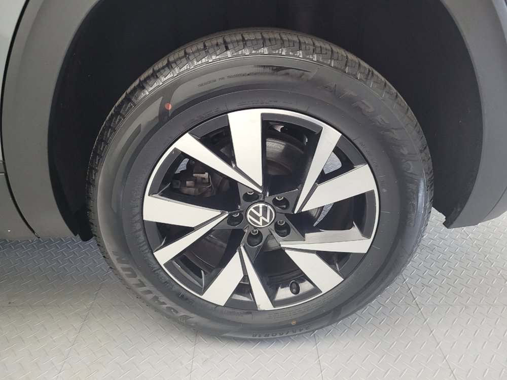 Used 2022 Volkswagen Atlas Cross Sport SE AWD/4WD image 31