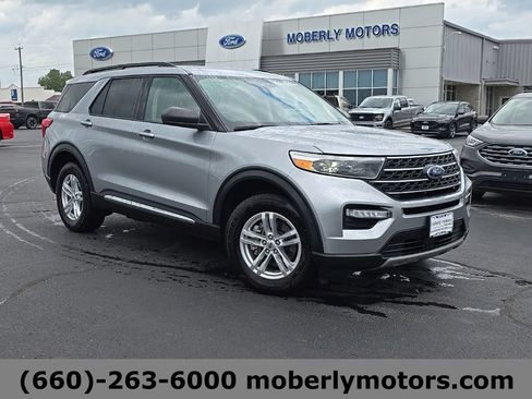 Used 2023 Ford Explorer XLT w/ Equipment Group 202A AWD/4WD image 1