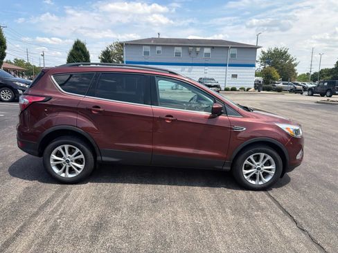 Used 2018 Ford Escape SE AWD/4WD image 6