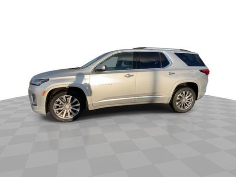 Used 2022 Chevrolet Traverse Premier image 7