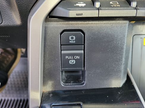 Used 2022 Toyota Tundra Limited w/ TRD Off-Road Package image 26