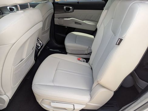 New 2026 Kia Sorento SX AWD/4WD image 17