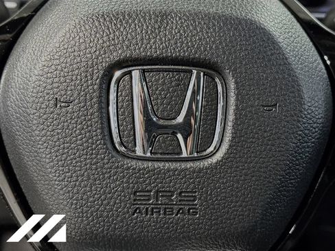 Used 2025 Honda Pilot Touring image 36