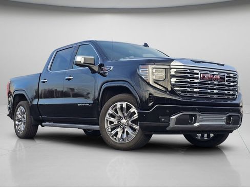 Used 2022 GMC Sierra 1500 Denali w/ Denali Reserve Package image 2