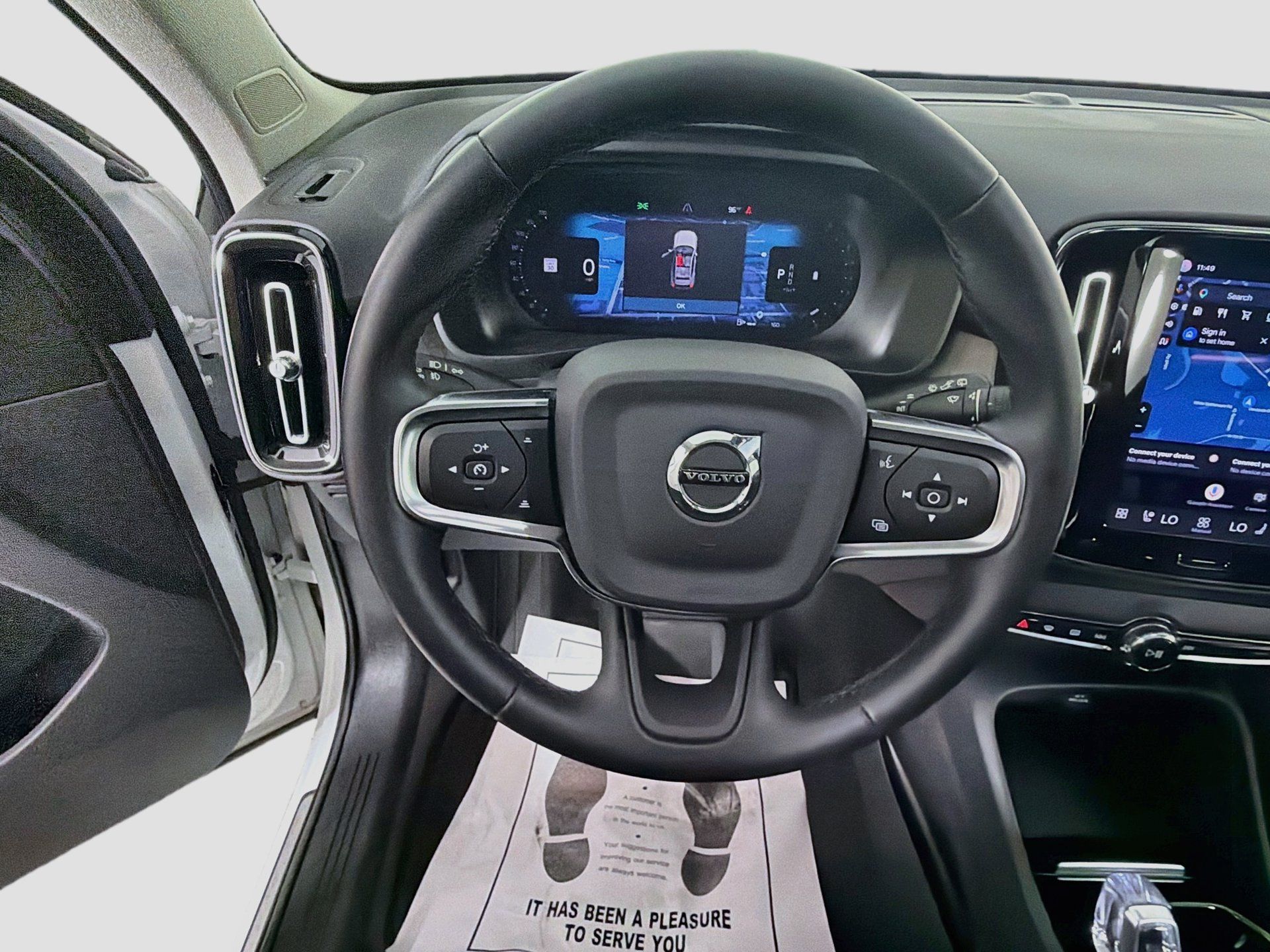 Certified 2023 Volvo XC40 B4 Plus w/ Protection Package Premier FWD image 11
