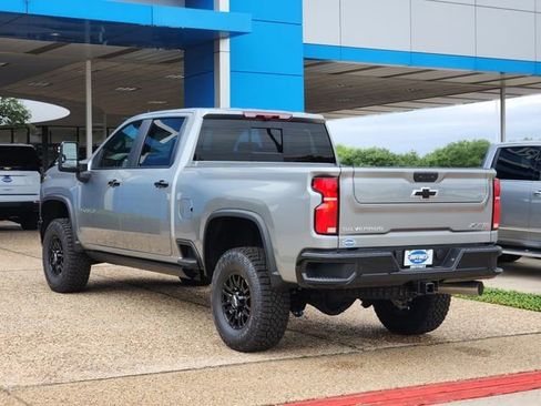 New 2026 Chevrolet Silverado 2500 ZR2 AWD/4WD image 5