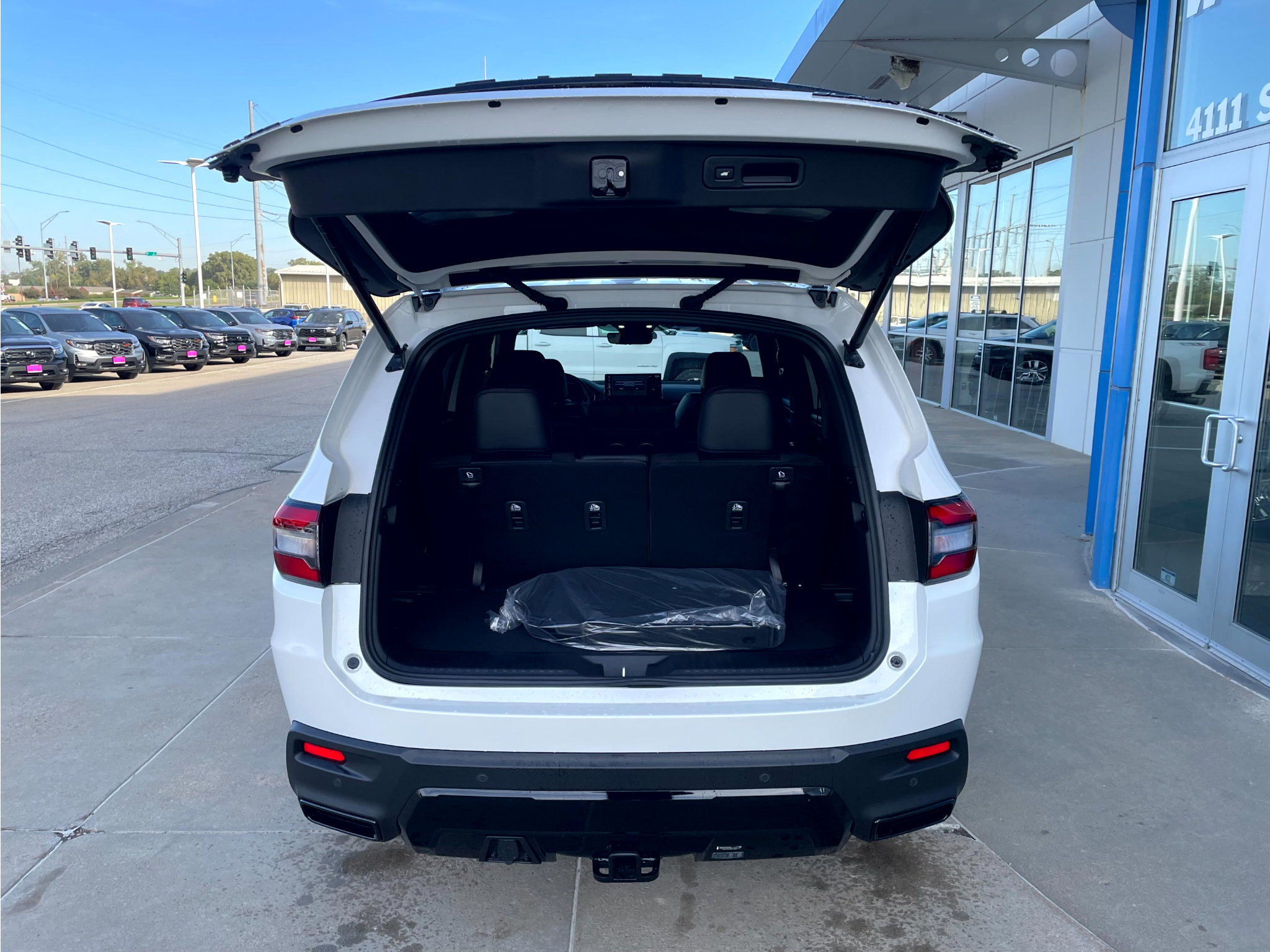 New 2026 Honda Pilot Black Edition image 6