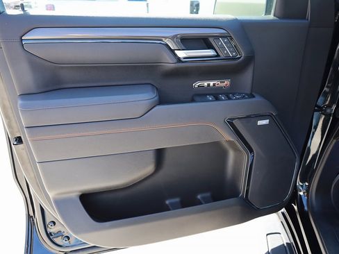 Used 2025 GMC Sierra 1500 AT4 w/ AT4 Premium Package image 10