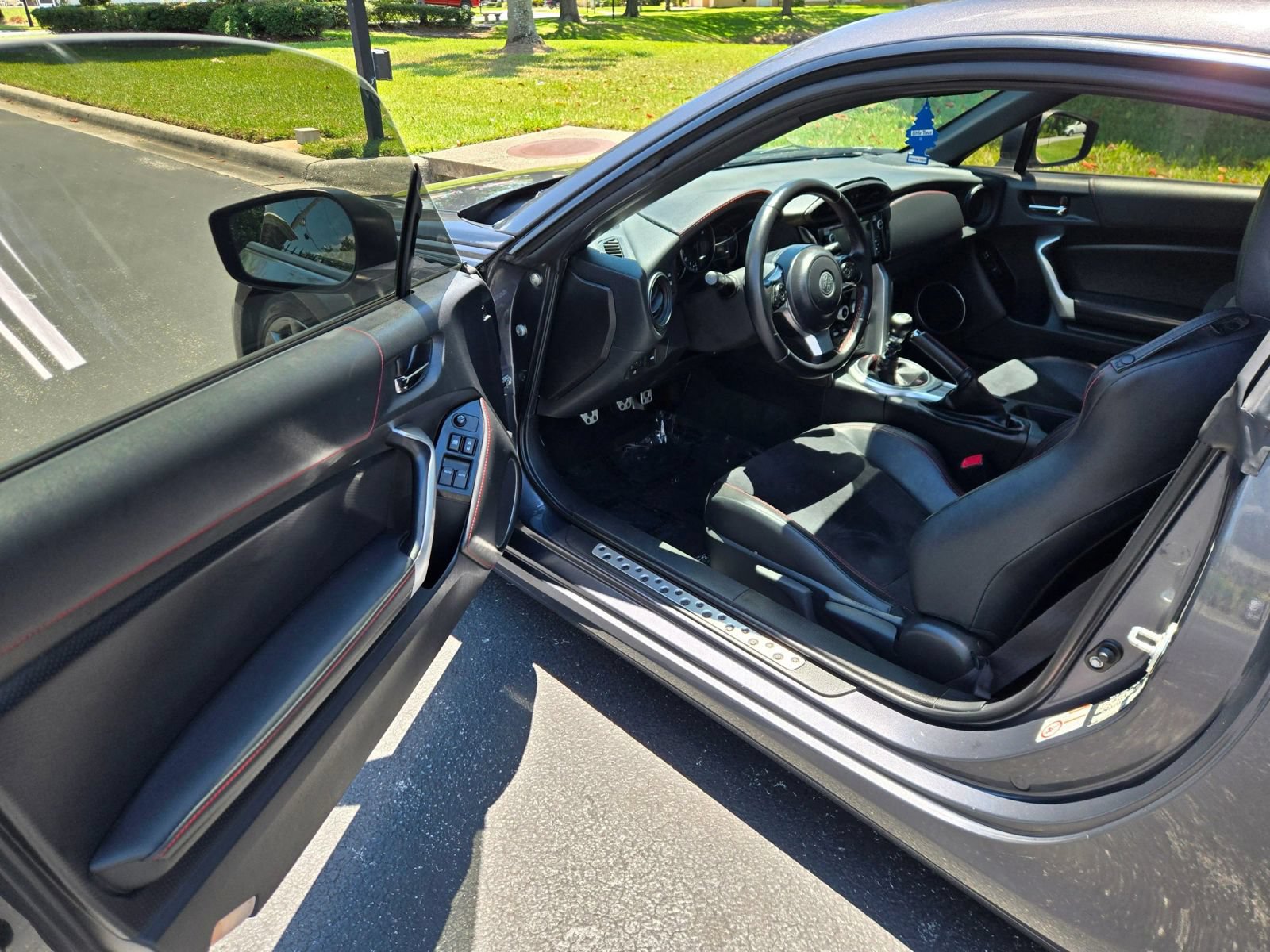 Used 2020 Subaru BRZ Limited w/ Performance Package RWD image 10