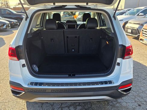 Used 2023 Volkswagen Taos SE w/ Panoramic Sunroof Package image 23