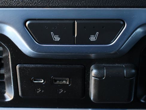 Used 2020 Chevrolet Silverado 2500 LTZ w/ LTZ Premium Package image 35