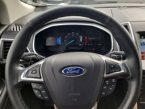 Used 2017 Ford Edge Titanium image 28