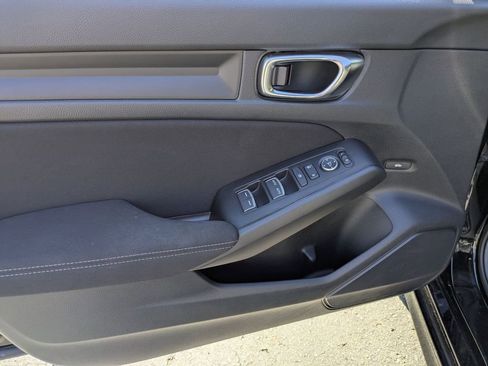 Used 2025 Honda Civic Sport image 15