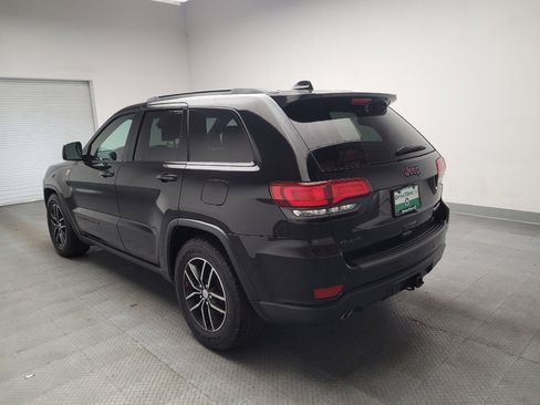 Used 2018 Jeep Grand Cherokee Trailhawk w/ Trailhawk Luxury Group AWD/4WD image 5