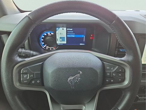 Used 2022 Ford Bronco Black Diamond w/ Sasquatch Package image 24